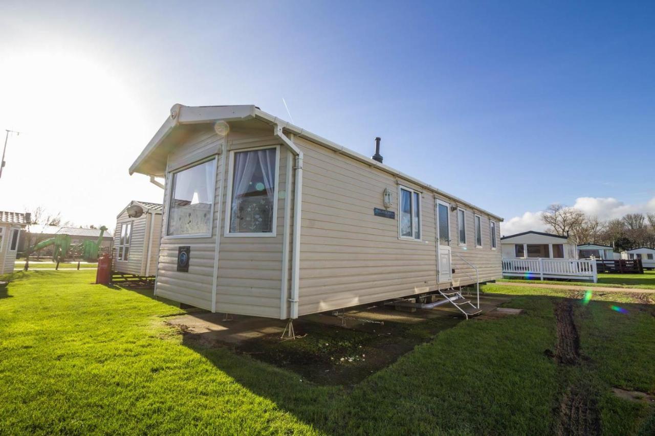 Hotel Lovely Caravan With Wifi At Broadland Sands In Suffolk Ref 20035Bs Hopton on Sea Exteriér fotografie